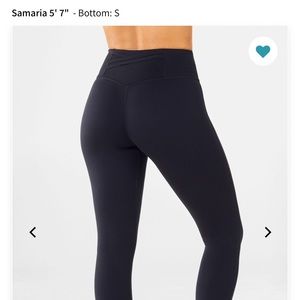 Fabletics trinity high wasted pocket Capri